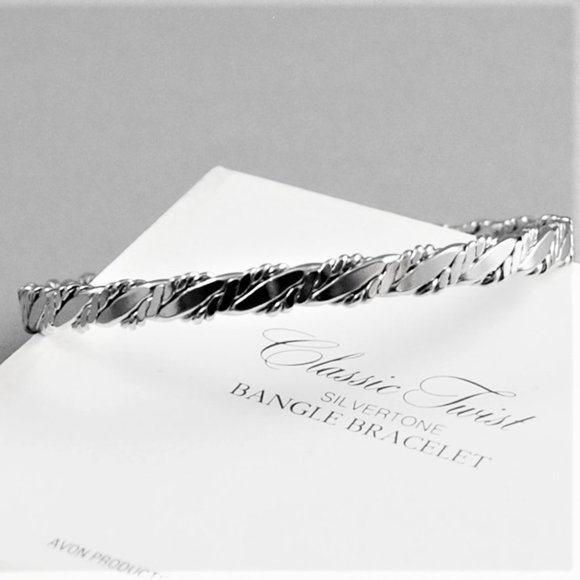 Set of Avon Jewelry 1979 Classic Twist Bangle Bracelets Gold Tone & Silver Tone - Picture 7 of 8